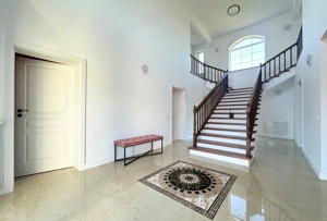 Vânzare casă 5 camere nouă elegantă și spațioasă în Hărman - imagine 16