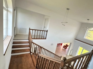 Vânzare casă 5 camere nouă elegantă și spațioasă în Hărman - imagine 17