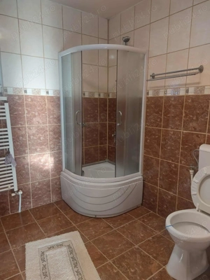 Casa d+p+1,Vladesti , zona poligon , mobilata,utilata  - imagine 7