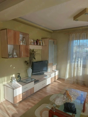 Casa d+p+1,Vladesti , zona poligon , mobilata,utilata  - imagine 8