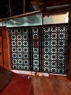 Casă de vânzare cu 4 dormitoare   două corpuri de clădire   București, Sector 5 (zona Șoseaua Sălaj)