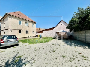 Casa individuala in Sibiu, 373mp teren, 8 camere, pretabila investitie