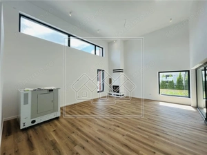 Casa 4 camere, 145 mp utili, panouri solare si pompa de caldura