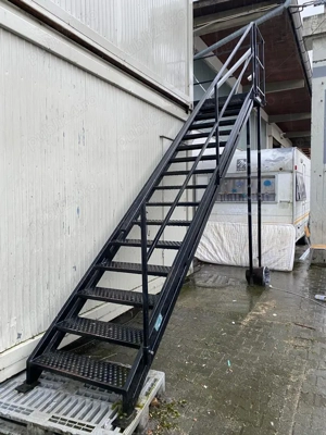 Containere tip birou   organizare şantier - 8 bucăţi, din care unul este baie.  - imagine 5