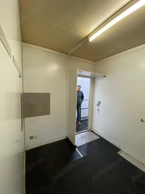 Containere tip birou   organizare şantier - 8 bucăţi, din care unul este baie. 