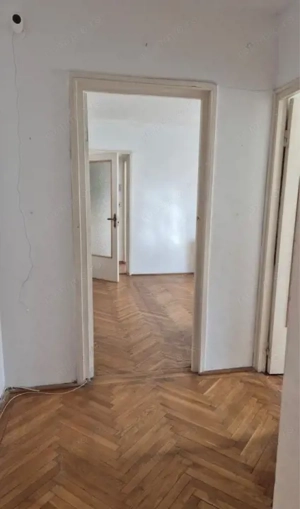 Apartament 3 camere – Centrul Civic, Brașov