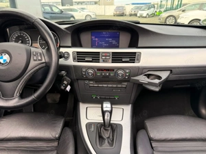BMW Seria 3 320d DPF Cabrio Aut. - imagine 14