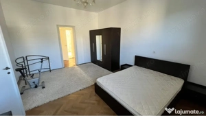 3 cam etaj 2 centrala proprie CLADIRE ISTORICA  zona Ultracentrala  - imagine 4