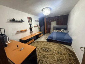 Apartament 3 camere, zona M11 – spațios, parter, două intrări