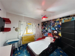 Ap cu 3 camere, balcon, etaj 2 3, mobilat si utilat - C. Arhitectilor - imagine 12