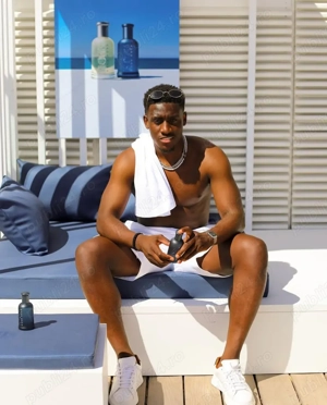 Pentru cei care își doresc un weekend minunat și un început de săptămână minunat, sunt aici.