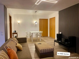 Direct proprietar.Vand apartament 3 camere in zona centrala  