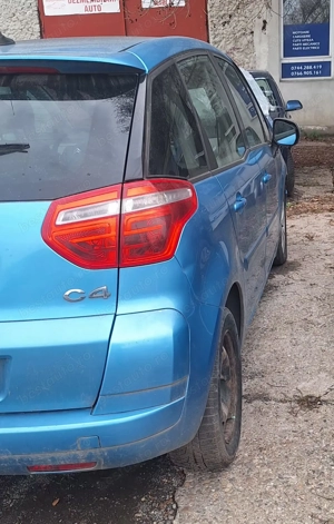 Dezmembram Citroen C4 Picasso - imagine 4