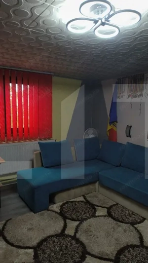 Casa,6 camere ,curte comuna in zona buna - imagine 3
