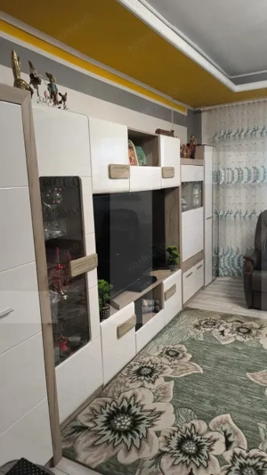 Casa,6 camere ,curte comuna in zona buna - imagine 8