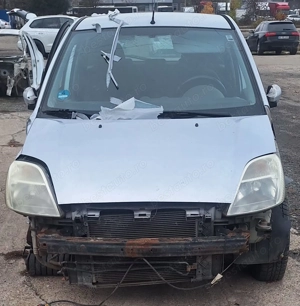 Dezmembram Ford Fiesta an 2003