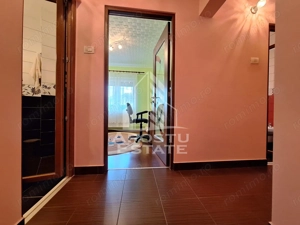 Apartament cu 3 camere, 80 mp utili, Boul Rosu - imagine 3