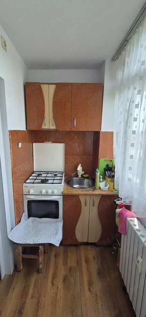 apartament 2 camere  transformat in 3 camere, zona Biserica Noua, decomandat, etaj 3 - imagine 10