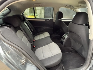 Skoda Superb 2013 - imagine 8