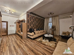 Casa spatioasa si versatila de vanzare in Eforie Nord – ideala pentru locuinta + afacere! - imagine 2