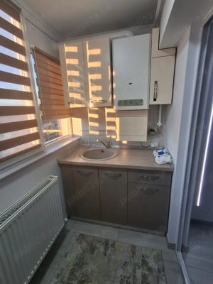 Inchiriez 2 camere George Enescu zona Curcubeu