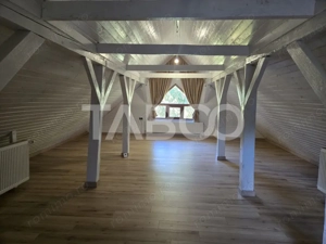 Casa de vacanta de vanzare 278mp curte 855mp Valea Avrigului - imagine 7