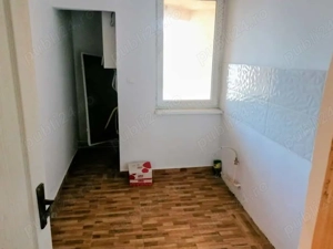 Apartament 3 camere, decomandat - ULTRACENTRAL HAȚEG - imagine 6
