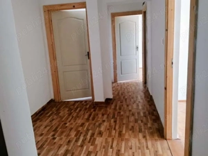 Apartament 3 camere, decomandat - ULTRACENTRAL HAȚEG - imagine 4