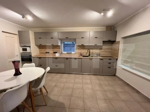 Casă de vanzare, 229 mp, cartierul 7 Noiembrie  - imagine 3