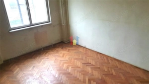 Apartament 3 camere Radu Negru etaj 2+balcon 7m - imagine 4