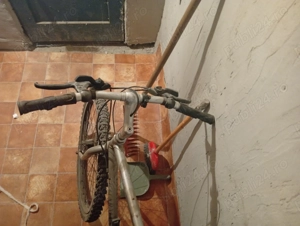 Vând bicicleta 