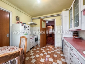 Ap. 4 camere in Deva, zona ultracentrala, Str. Imparatul Traian, 95 mp, etaj 3, decomandat. - imagine 5