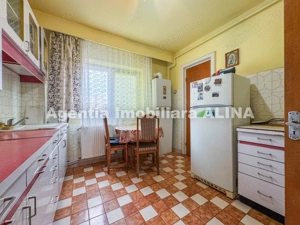 Ap. 4 camere in Deva, zona ultracentrala, Str. Imparatul Traian, 95 mp, etaj 3, decomandat. - imagine 2