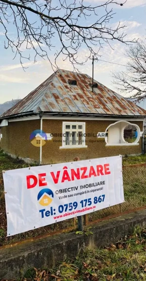 Casa + teren 2447 mp – Comuna Pângărați