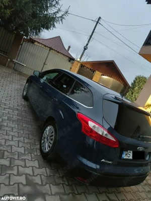 Ford Focus 1.6 TDCI DPF Titanium - imagine 5