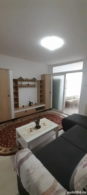 Garsoniera- Tractorul- langa Coresi Mall 