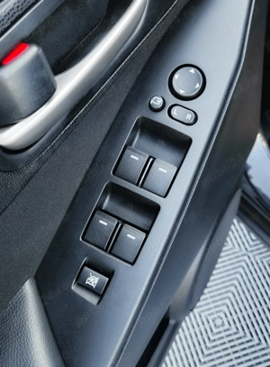 Mazda 3 - 1.6 benzina (motor aspirat natural) - 105 c.p. - 2010 - imagine 6