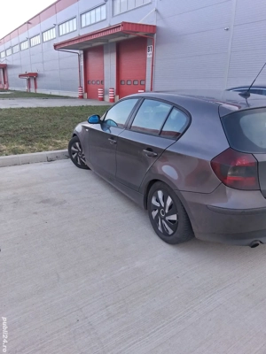 VAND  SCHIMB bmw seria 1 2L benzina - imagine 4