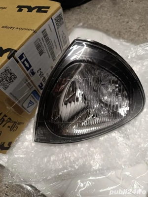 Semnalizator Toyota avensis