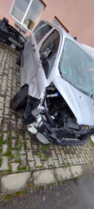 Dezmembrez / dezmembrari piese auto Ford Transit Tourneo Custom an 2022 tractiune fata motor 2.0TDCI - imagine 5