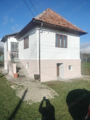 Casa+ teren 1840 mp Petrești de jos sat Livada ,intravilan,apa, curent, fibra 