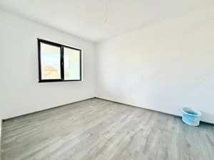 Duplex 4 camere si 2 bai - Toate utilitatile - Mosnita Noua - imagine 8