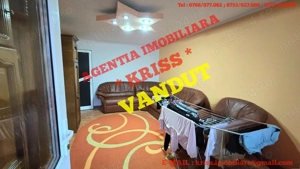 Apartament 4 Camere GĂVANA 3 Piață Confort 1 Decomandat 85 Mp. La Bulevard Centrală Proprie - imagine 2