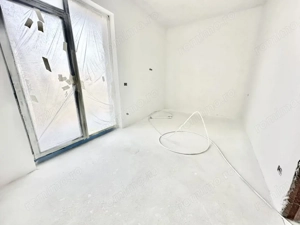 Apartament cu 3 camere si terasa de 20 mp - Giroc - imagine 9