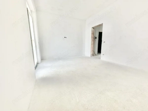 Apartament cu 3 camere si terasa de 20 mp - Giroc - imagine 4