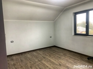 Casă de vânzare  - imagine 2