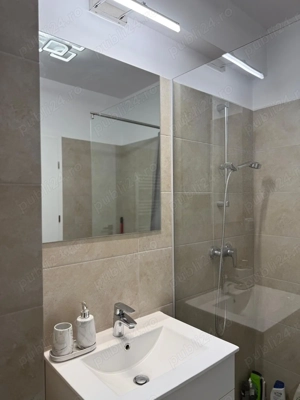 Închiriez apartament în regim hotelier ! - imagine 5