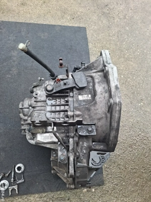 cutie viteze manuala Renault trafic 1.9 diesel 6+1  trepte 