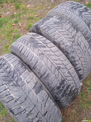 Vand cauciucuri de iarna 215/65/16 - imagine 7