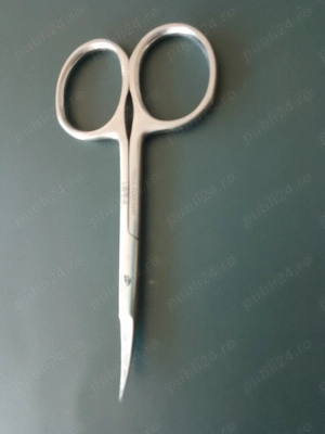 Vând forfecuță de cuticulele nouă 